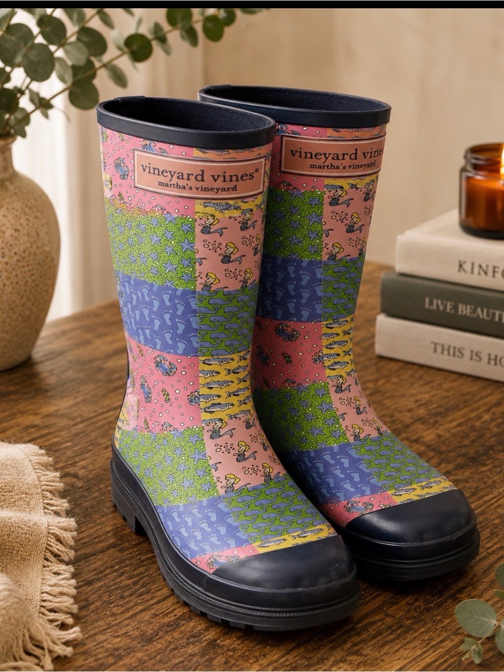 Vineyard vines rain boots size 7